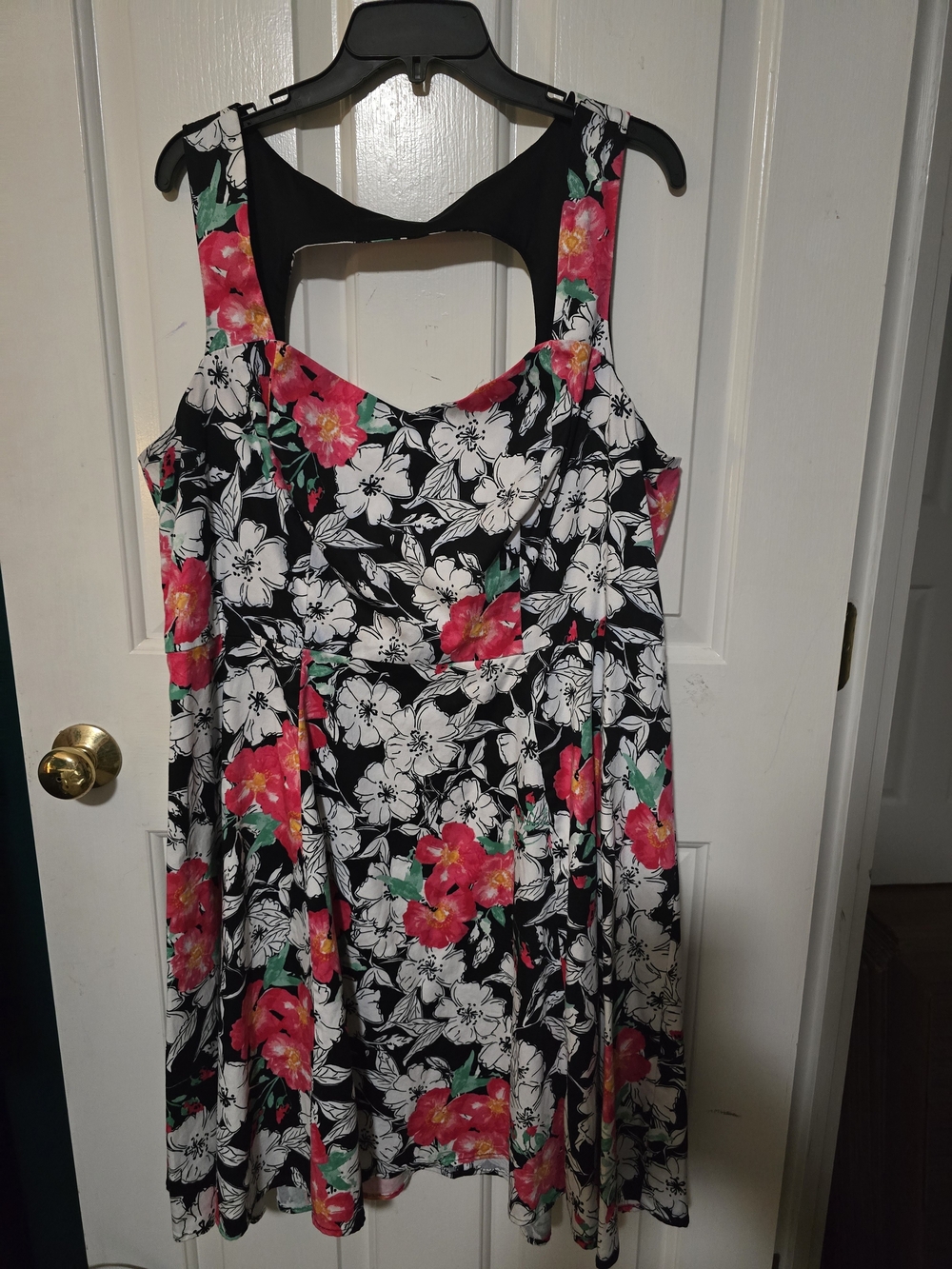 Torrid Black Floral Sundress with Pink & White Blooms Size 20